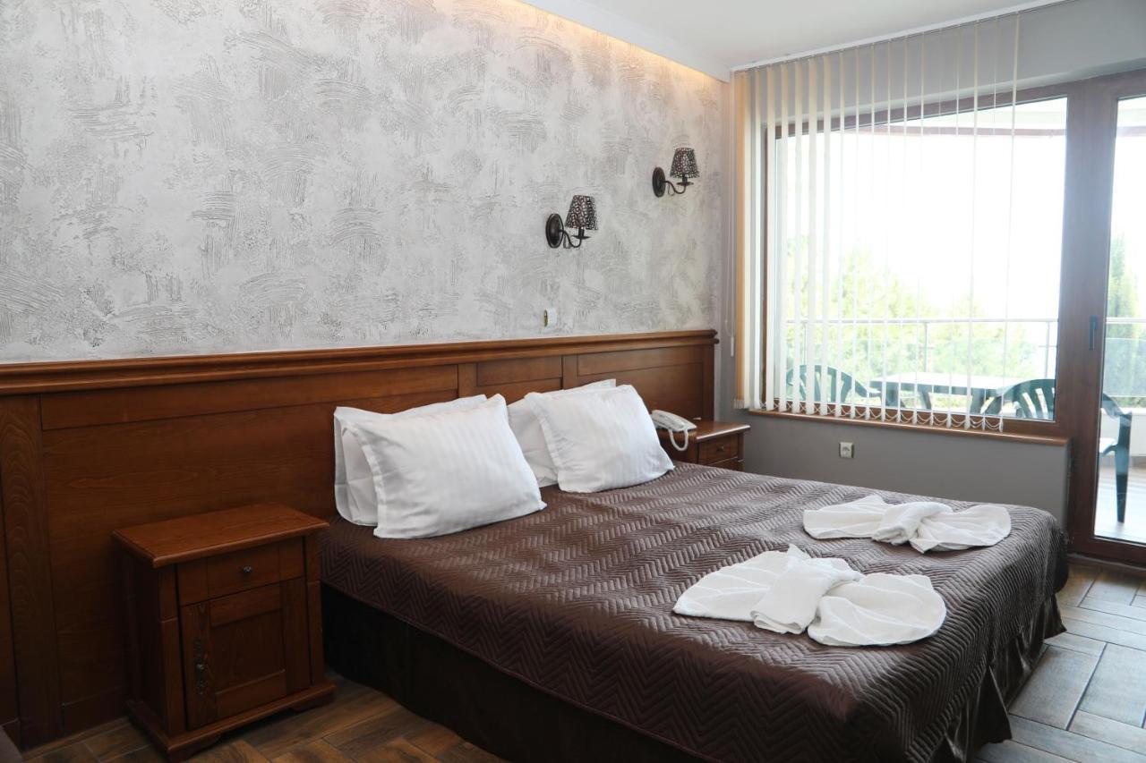 Petrov Family Hotel Несебр Экстерьер фото